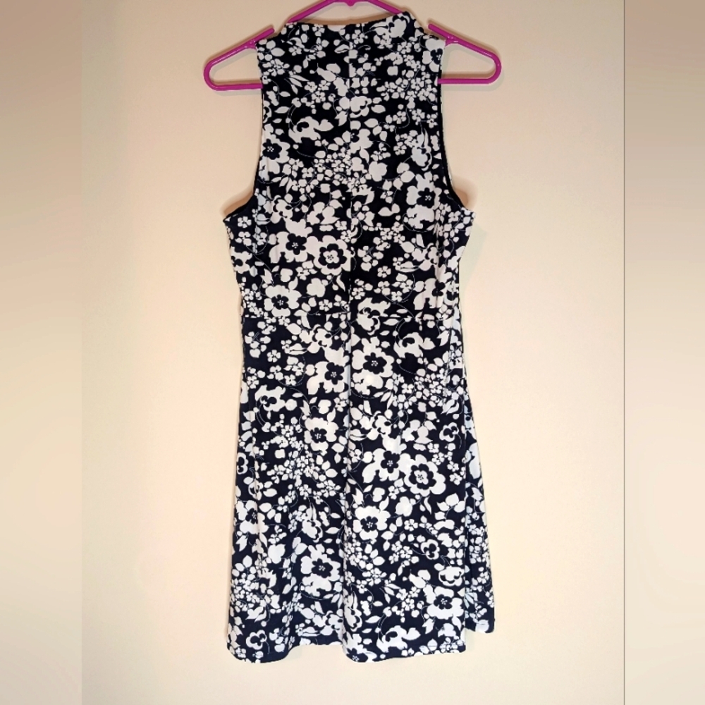 Tommy Hilfiger Navy and White Floral Midi Dress - Picture 2 of 5